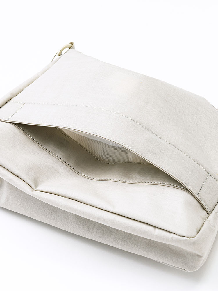 BELLOWS POUCH