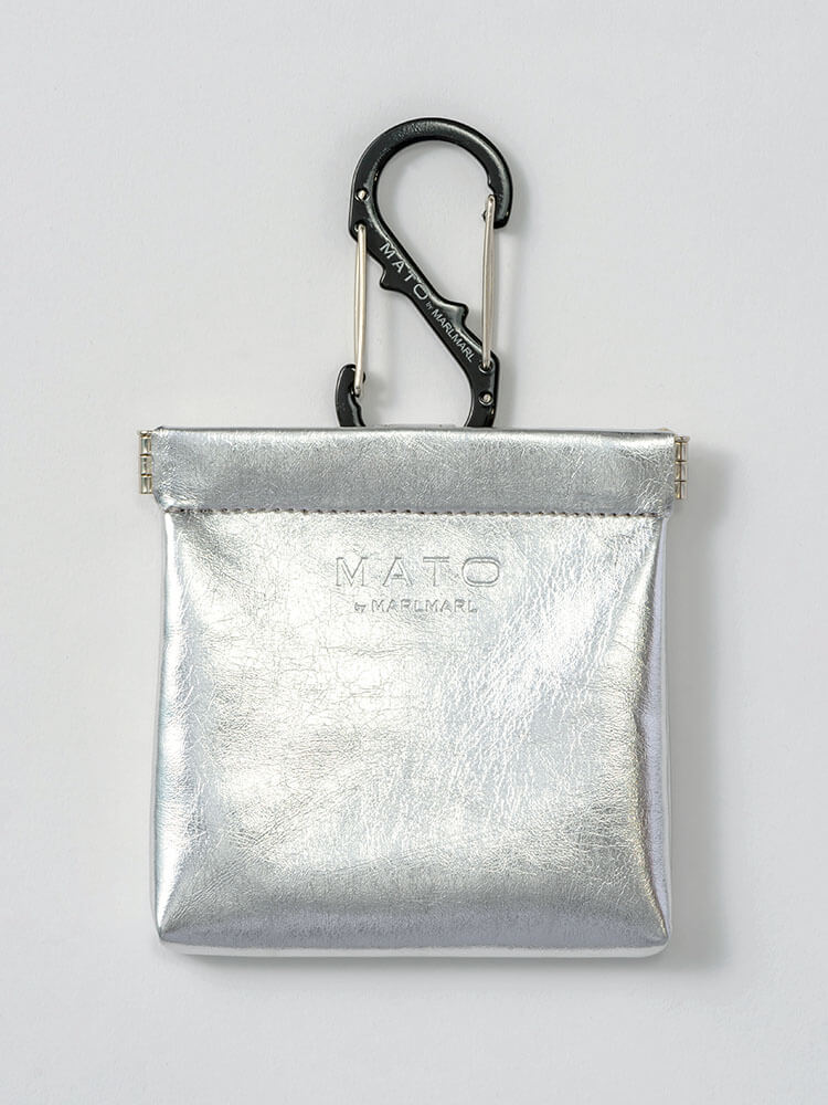 POCKET PURSE SILVER(カラビナ付きワンタッチコインケース)|MATO by